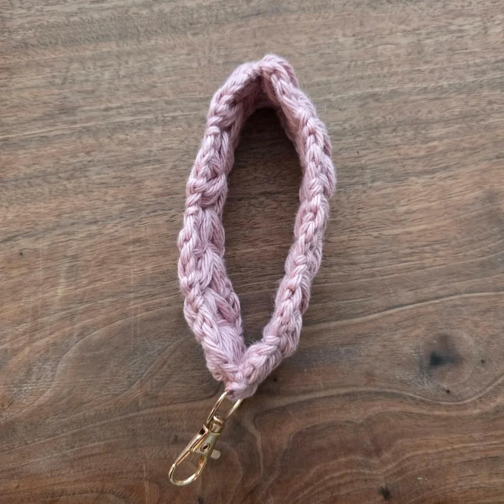 Handmade Crochet Wristlet Keychain Dusty Pink Floral Puff Gold Clasp Key Fob